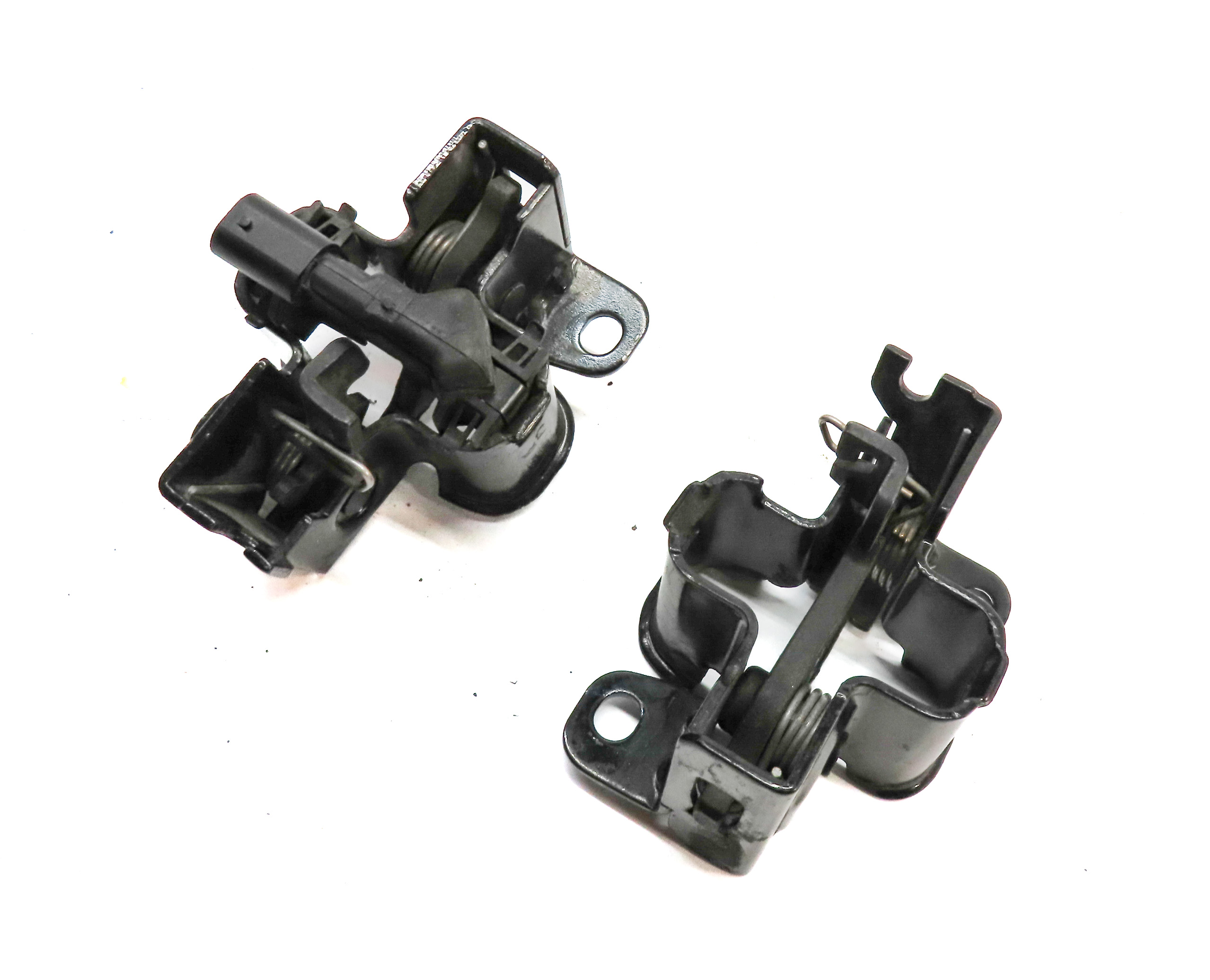 2009 MERCEDES GL550 (X164) FRONT HOOD BONNET LID SAFETY LOCK LATCH SET/2 — exact item pictured